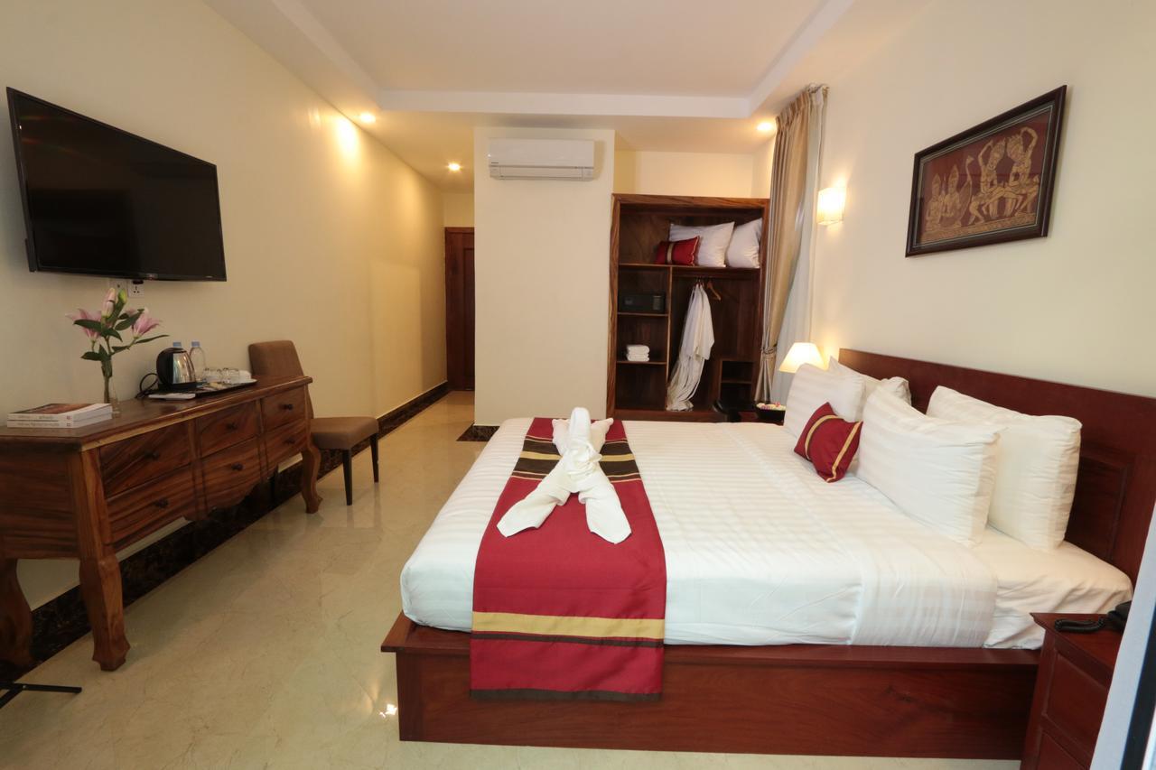 Corner9 Bassac Boutique Hotel Phnom Penh Exterior photo